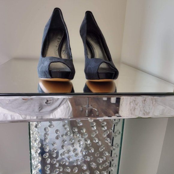 Coach shoe - Picture 6 of 7